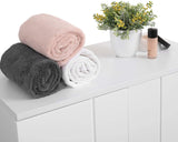 VASAGLE Armadietto da Bagno, Mobiletto Multiuso con Doppia Anta, Ripiani Regolabili, Cerniere Ammortizzate, Mobile per Bagno Cucina Corridoio, Piedini Regolabili, 60 x 30 x 82 cm, Bianco BBK42WT